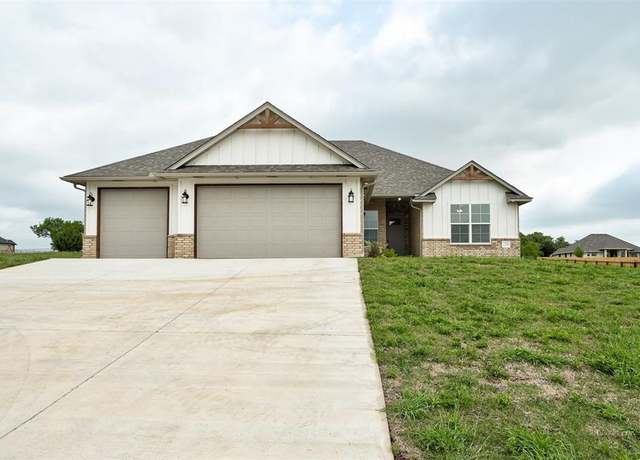 Property at 2320 Lions Pride Way, Blanchard, OK 73010, 5 beds, 3 baths