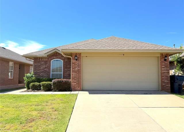 Property at 2228 NW 199th St, Edmond, OK 73012, 3 beds, 2 baths