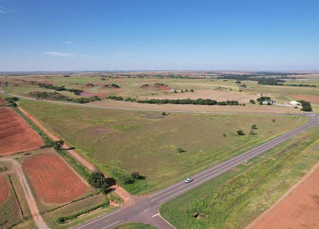 Property at 17 E 1040 & Hwy 73 Rd, Foss, OK 73647