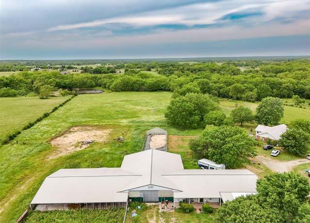 Property at 15606 Econtuchka Rd, Earlsboro, OK 74840, 3 beds, 2 baths