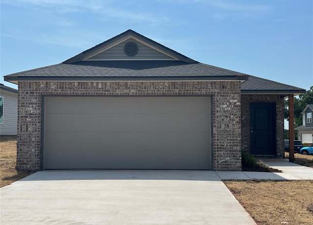 Property at 1025 Stallion Dr, Guthrie, OK 73044, 3 beds, 2 baths