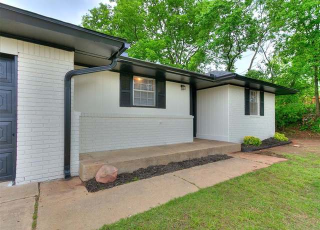 Property at 705 N 1st St, Tecumseh, OK 74873, 3 beds, 1 bath