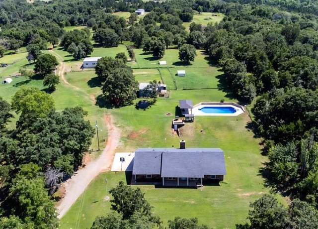 Property at 330917 E 940 Rd, Wellston, OK 74881, 3 beds, 2 baths