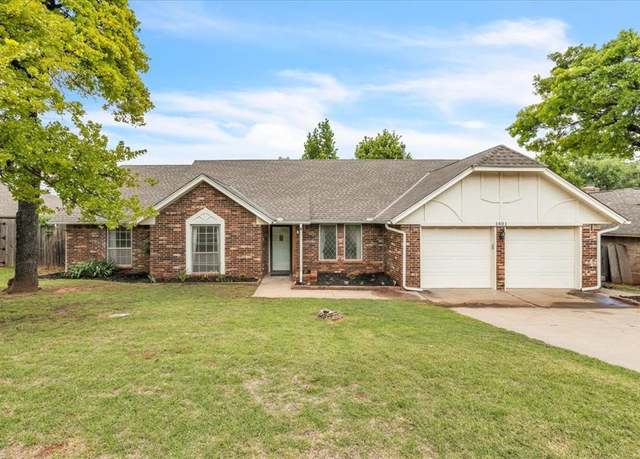 Property at 1401 Cedar Ridge Rd, Edmond, OK 73013, 4 beds, 2.5 baths