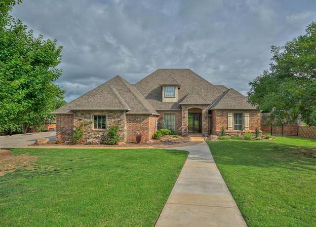 Property at 1233 Autumn Creek Dr, Edmond, OK 73003, 4 beds, 3.5 baths