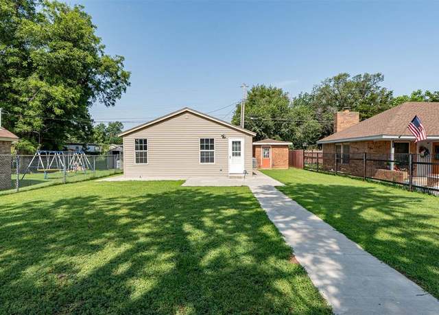 Property at 2518 N Adams St, Enid, OK 73701, 2 beds, 1 bath
