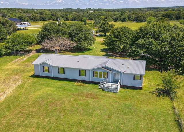 Property at 23582 Dibble Creek Rd, Blanchard, OK 73010, 4 beds, 3 baths
