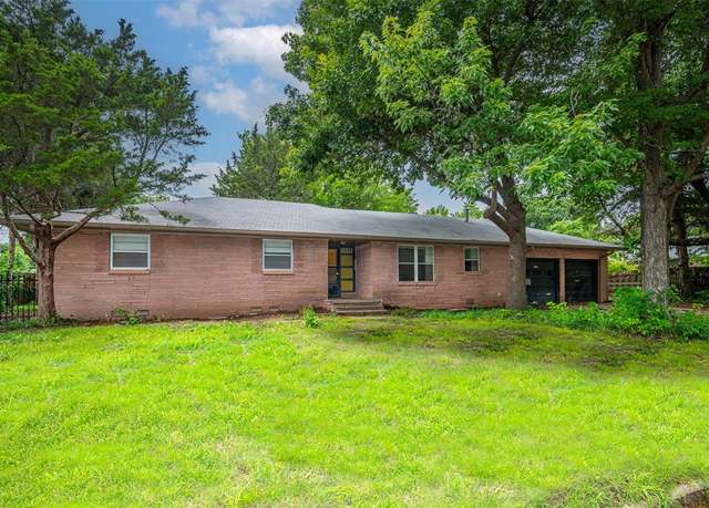 Property at 2602 Meadowbrook Dr, Norman, OK 73072, 4 beds, 2.5 baths