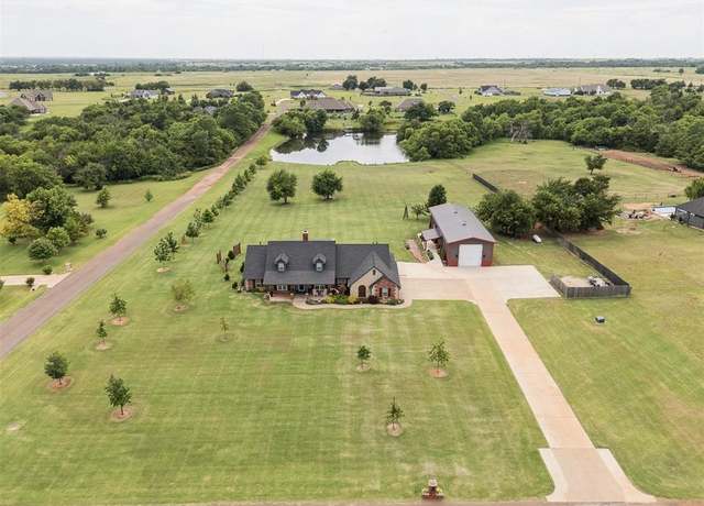 Property at 8925 Elk Aly, Guthrie, OK 73044, 3 beds, 2.5 baths