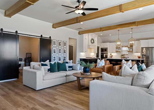 Property at 13741 Brook Xing, Edmond, OK 73025, 5 beds, 3.5 baths