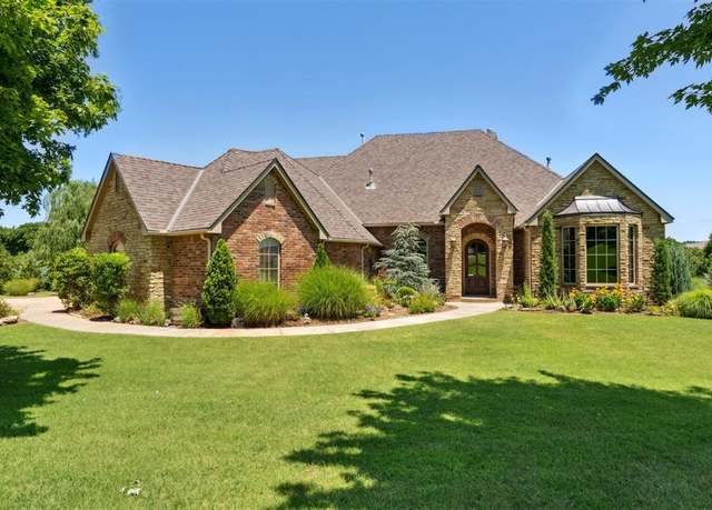 Property at 6706 Valley Ridge Dr, Edmond, OK 73034, 5 beds, 4 baths