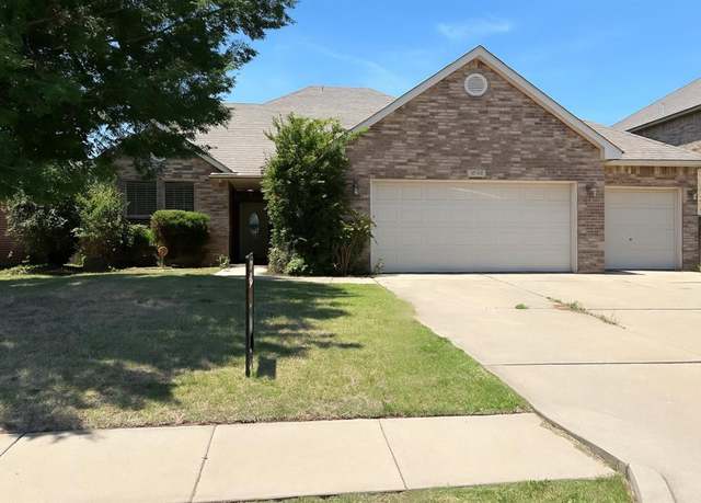 Property at 2909 Marigold Ln, Edmond, OK 73013, 4 beds, 3 baths