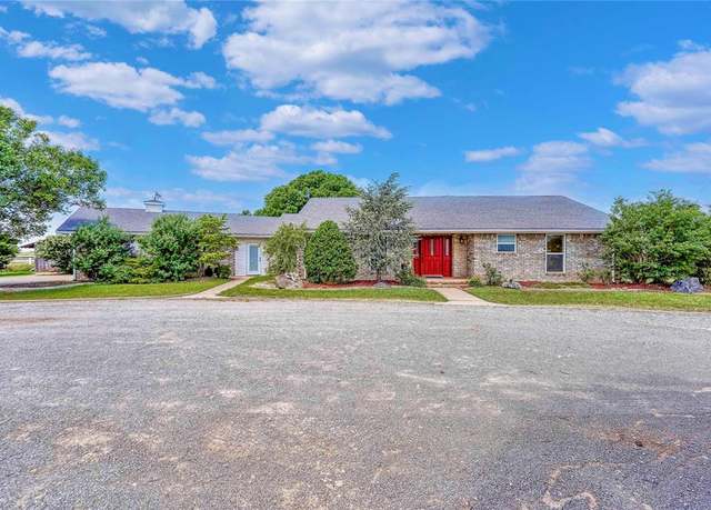 Property at 13989 US Highway 183 Hwy, Hobart, OK 73651, 4 beds, 2 baths