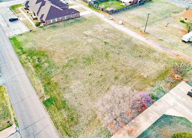 Property at 603 E Benton Ave, Sayre, OK 73662