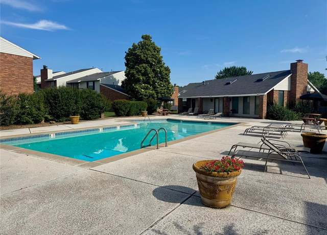 Property at 3000 Chautauqua Ave #208, Norman, OK 73072, 2 beds, 2 baths