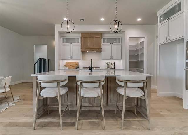 Property at 3340 Sagebrush Pl, Yukon, OK 73099, 3 beds, 2.5 baths