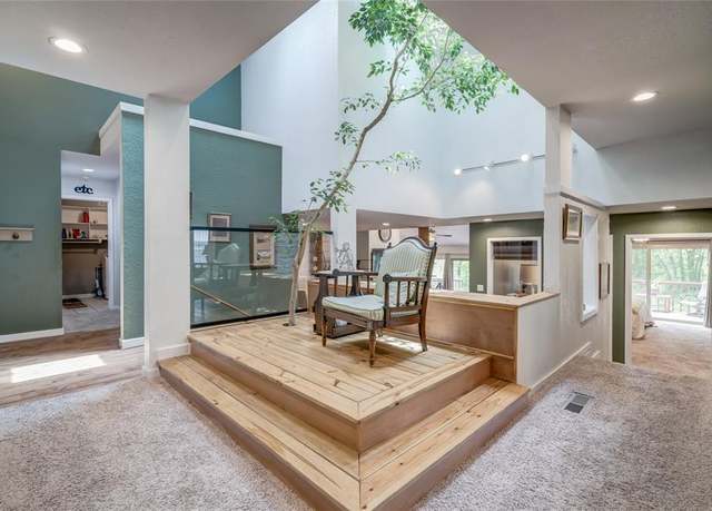 Property at 1816 Auburn Ct, Norman, OK 73071, 3 beds, 2.5 baths