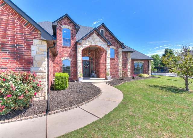 Property at 13050 Big Sky Dr, Edmond, OK 73025, 5 beds, 3 baths