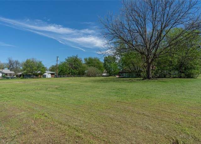 Property at 410 W Comanche St, Lindsay, OK 73052