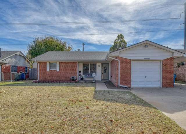 Property at 308 Ridgecrest Rd, Edmond, OK 73013, 2 beds, 1.5 baths