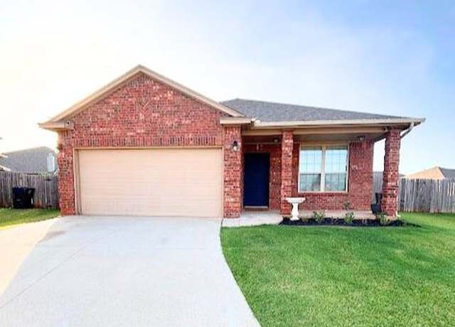Property at 8200 NW 106th Cir, Oklahoma City, OK 73162, 3 beds, 2 baths
