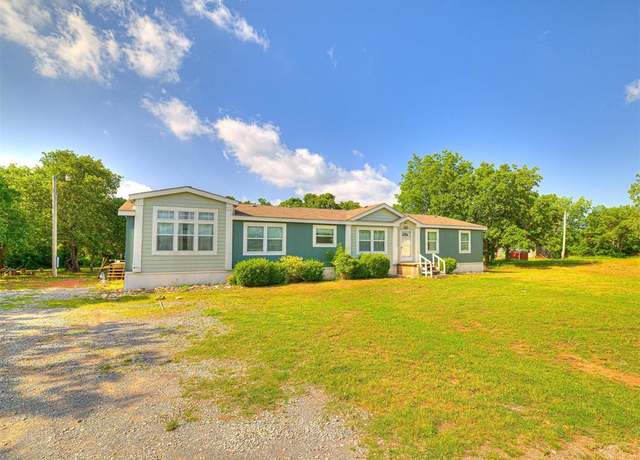 Property at 10184 180th St, Alex, OK 73002, 4 beds, 3 baths