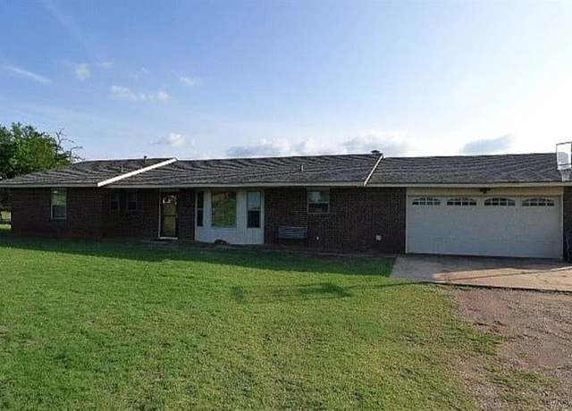 Property at 5818 E Highway 37, Tuttle, OK 73089, 3 beds, 2 baths