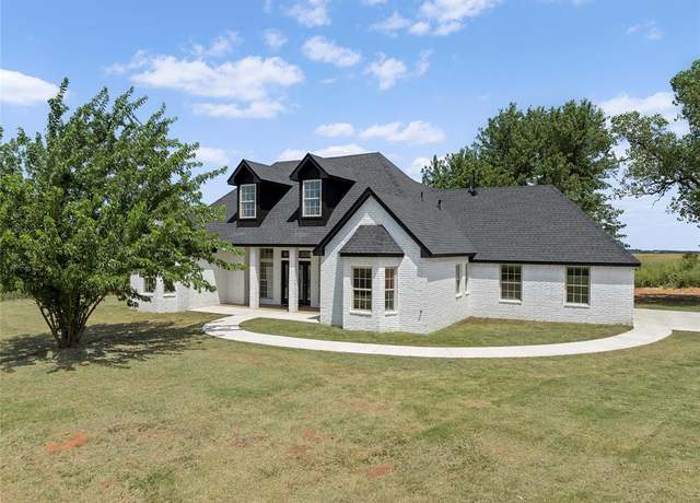 Property at 254 State Hwy 17 Hwy, Rush Springs, OK 73082, 3 beds, 2.5 baths