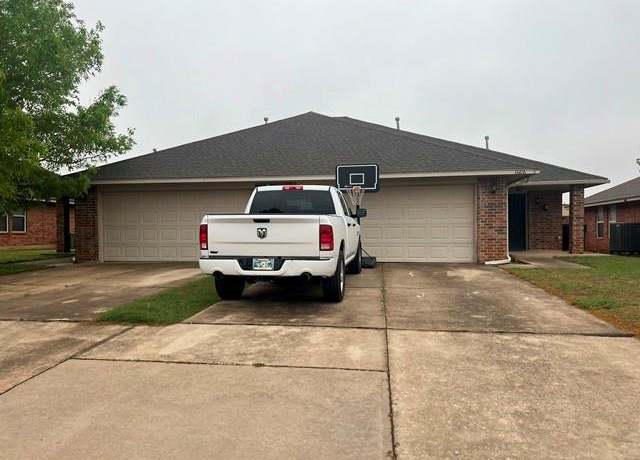 Property at 1604 W Palm Pl, Oklahoma City, OK 73128, 3 beds, 2 baths