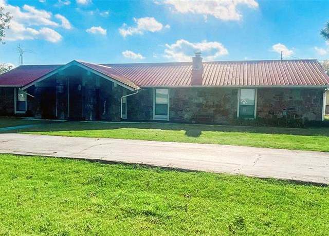 Property at 20725 State Highway 24 Hwy, Purcell, OK 73080, 3 beds, 2.5 baths