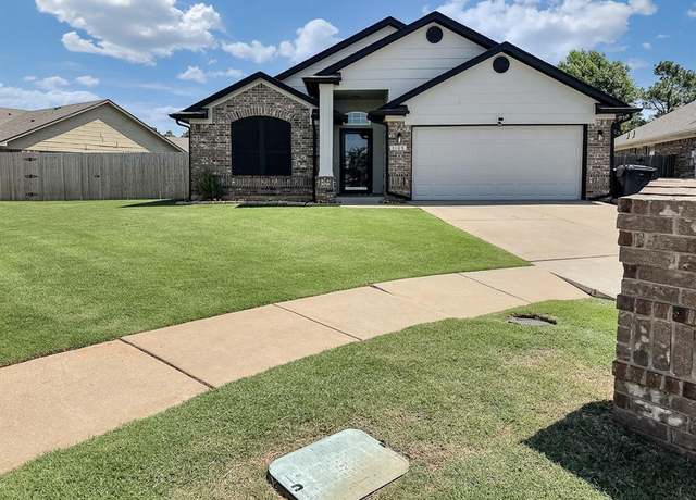 Property at 3105 SW 104th Ter, Oklahoma City, OK 73159, 4 beds, 2 baths