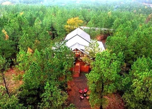 Property at 142 Butternut Trl, Broken Bow, OK 74728, 3 beds, 3 baths