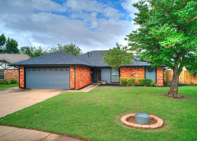 Property at 2916 Morrison Trl, Edmond, OK 73012, 3 beds, 2 baths