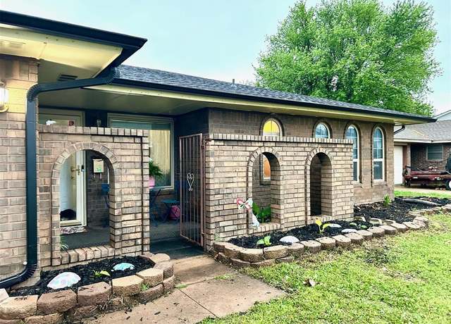Property at 4721 Newport Dr, Del City, OK 73115, 3 beds, 2 baths