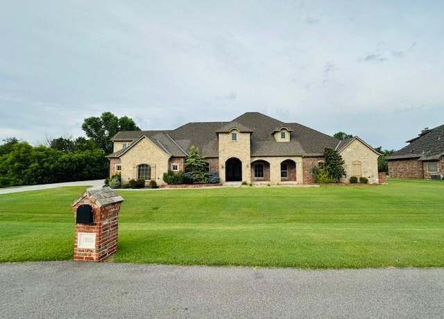 Property at 10825 San Lorenzo Dr, Oklahoma City, OK 73173, 4 beds, 3.5 baths