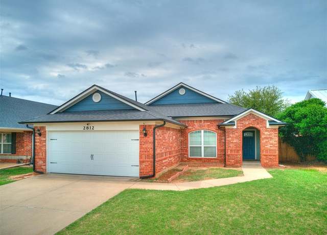 Property at 2812 Edgemere Dr, Norman, OK 73071, 4 beds, 2 baths