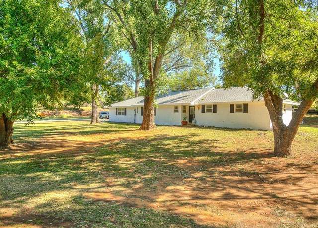 Property at 12724 S Coltrane Rd, Edmond, OK 73034, 3 beds, 2 baths