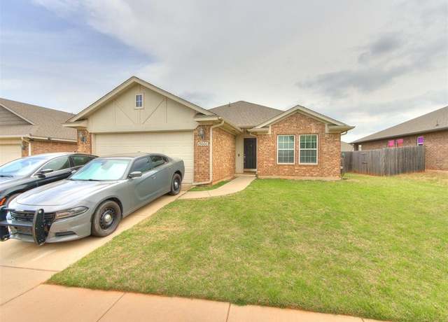 Property at 19000 Vea Dr, Edmond, OK 73012, 3 beds, 2 baths