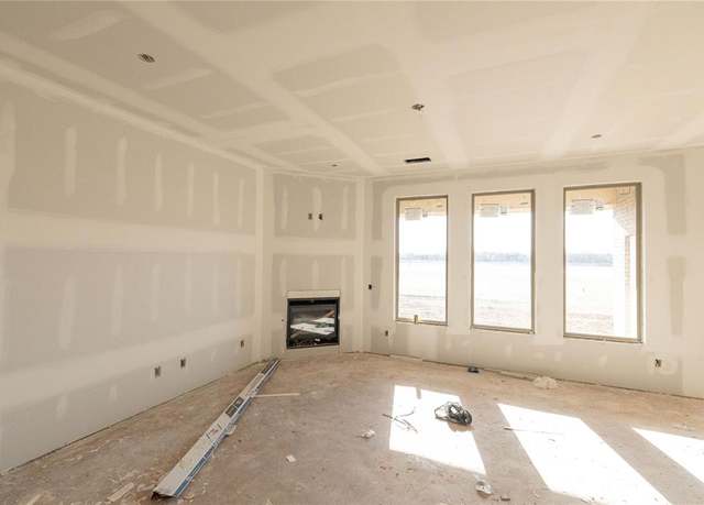Property at 15901 Blue Stem Ter, Edmond, OK 73013, 5 beds, 3 baths