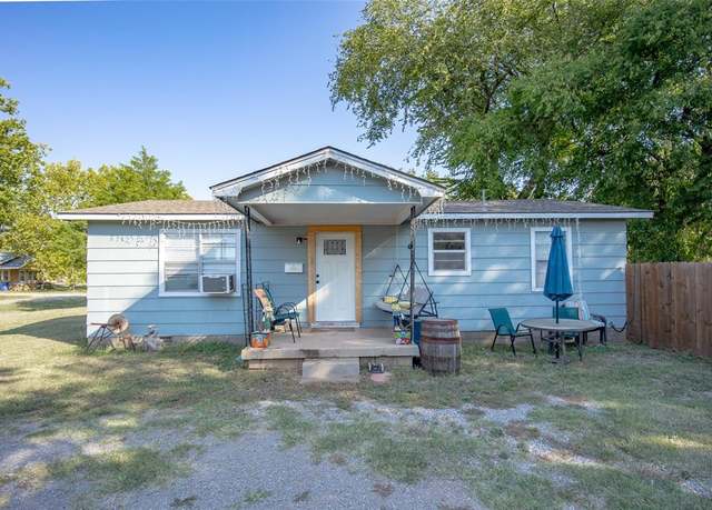 Property at 609 SW 6th St, Lindsay, OK 73052, 2 beds, 1 bath