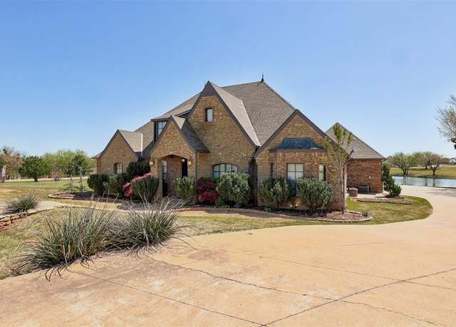 Property at 2293 Cottage Ln, Blanchard, OK 73010, 5 beds, 4.5 baths
