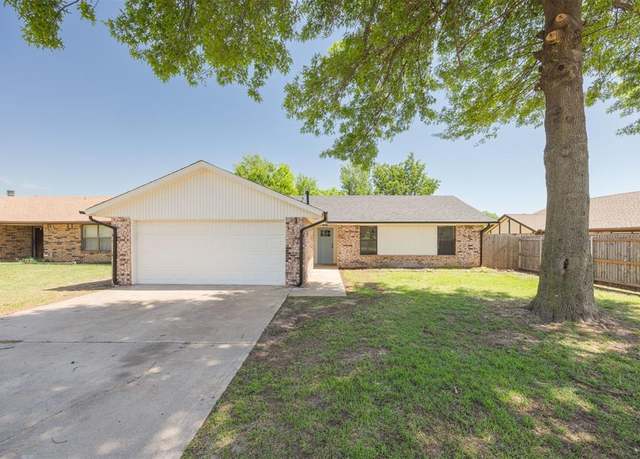 Property at 2712 Paxton Pl, Spencer, OK 73084, 3 beds, 2 baths