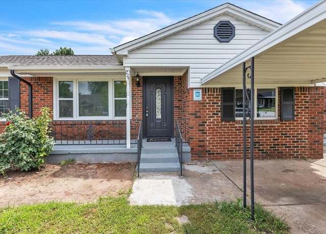 Property at 724 SW 48th St, Oklahoma City, OK 73109, 3 beds, 1 bath