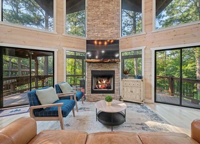 Property at 62 Coffee Tree Trl, Broken Bow, OK 74728, 2 beds, 2.5 baths