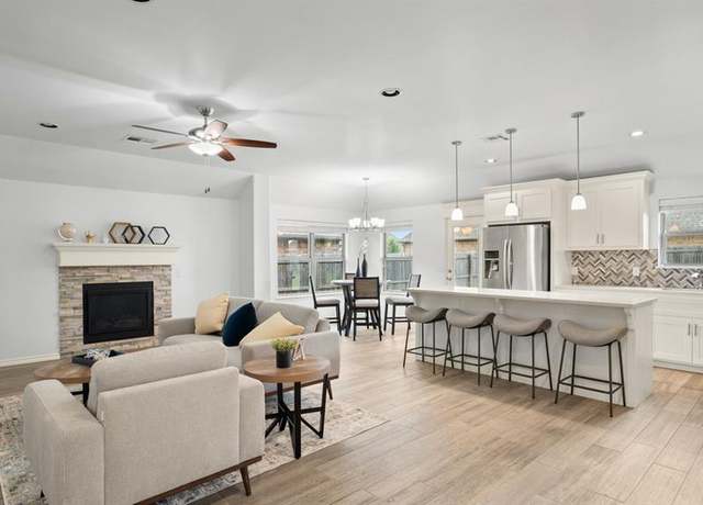 Property at 3021 NW 179th Ct, Edmond, OK 73012, 3 beds, 2 baths