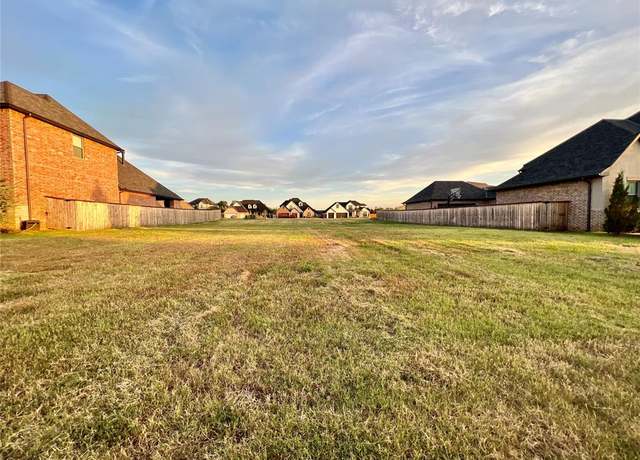 Property at 4500 Fountain View Dr, Norman, OK 73072