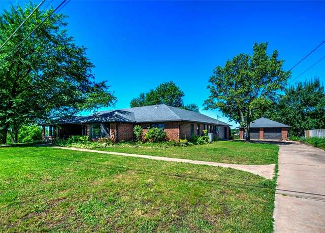 Property at 524 N 9th Ave, Stroud, OK 74079, 4 beds, 2 baths