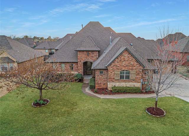 Property at 2017 Pembroke Ln, Edmond, OK 73003, 5 beds, 4.5 baths