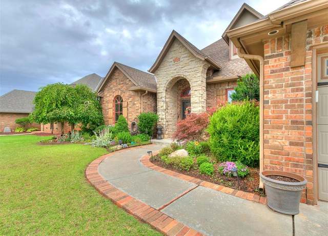 Property at 13120 NW 4th St, Yukon, OK 73099, 3 beds, 2.5 baths