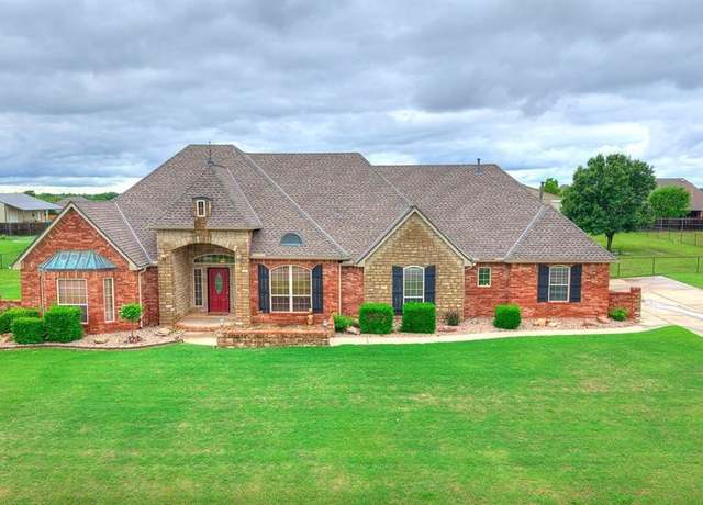 Property at 15301 Coral Creek Ln, Oklahoma City, OK 73165, 4 beds, 3.5 baths